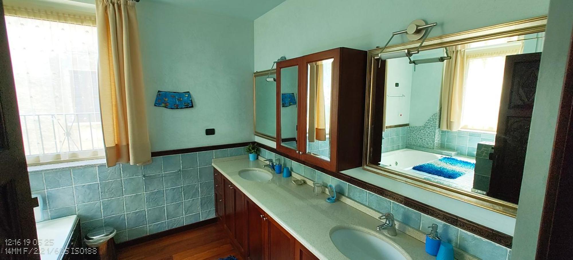 B&B Dolce Vista Al Lago Lugano Porto Ceresio Bagian luar foto